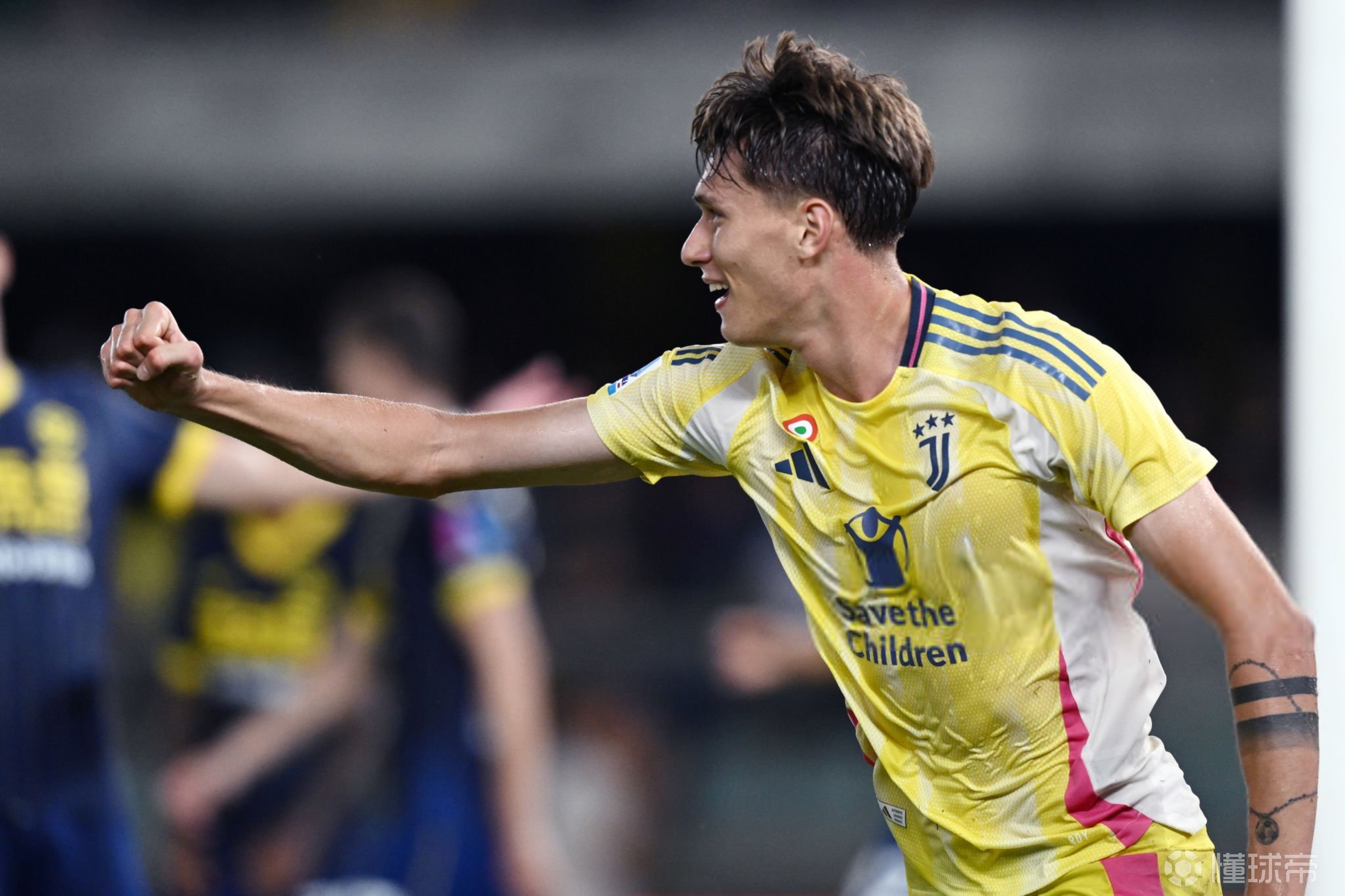 尤文关键一役惨遭绝杀,球迷难掩失望,作者通过那么其实能力. 尤文关键一役惨遭绝杀,球迷难掩失望,作者通过那么其实能力.