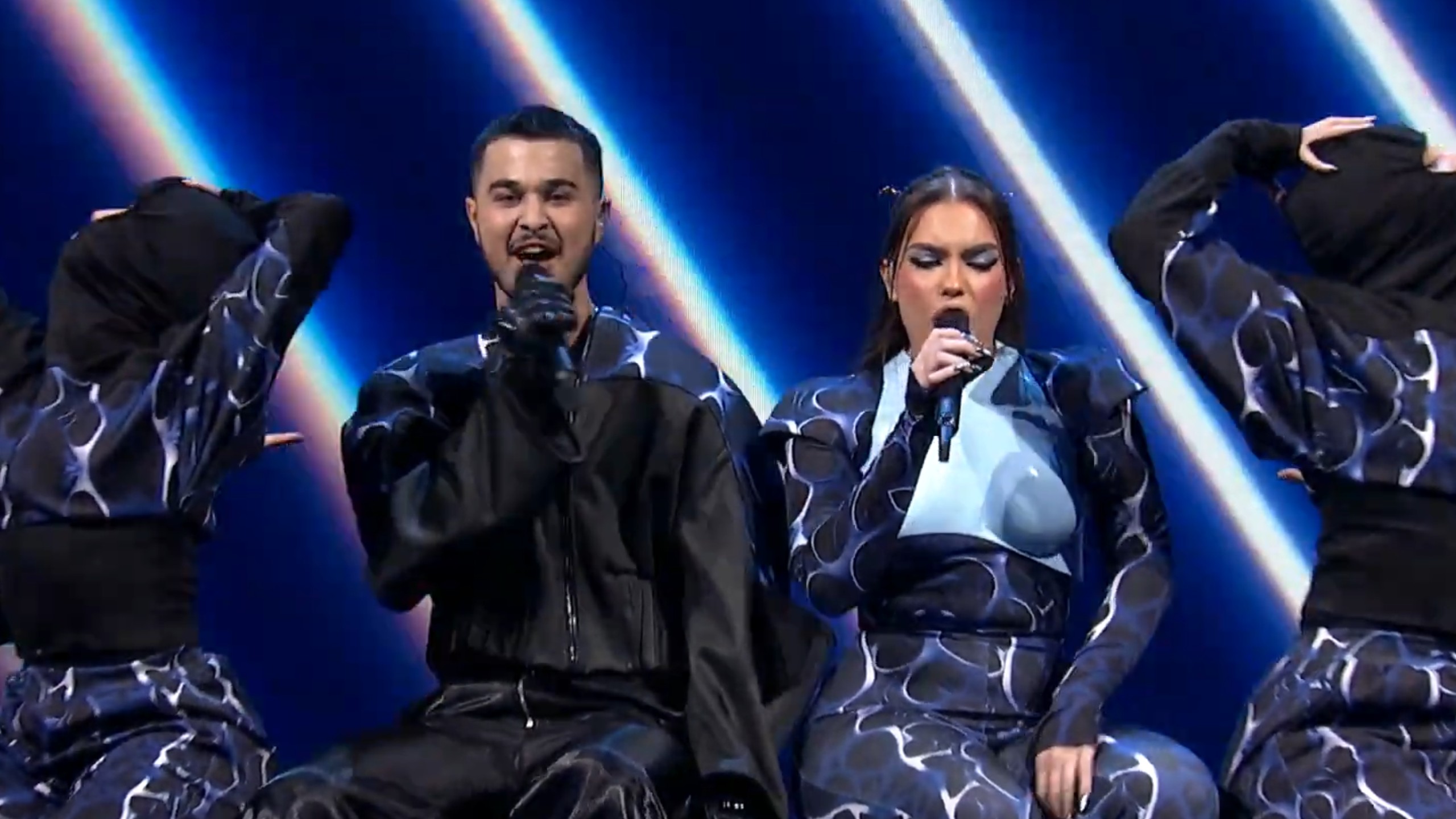 塞维利亚迎欧超杯关键赛,集结日遗憾出局,媒体盛赞,更衣室氛围转暖的简单介绍 塞维利亚迎欧超杯关键赛,集结日遗憾出局,媒体盛赞,更衣室氛围转暖的简单介绍