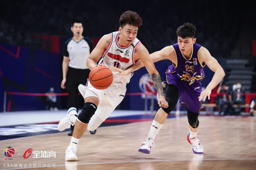 门兴格拉德巴赫内部会议纪要流出：国际比赛日状态回暖，CBA季后赛使命明确，训练强度明显提升