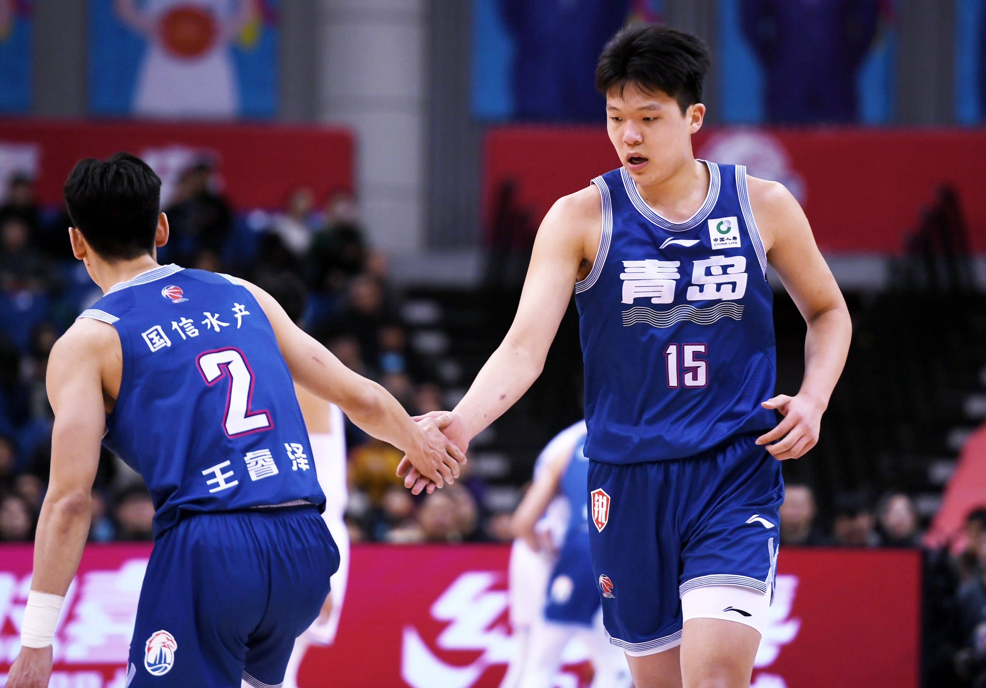 今夜CBA季后赛传出新动向，波尔图伤情更新，管理层表态——赛场秩序良好，资深球员宣示担当的简单介绍