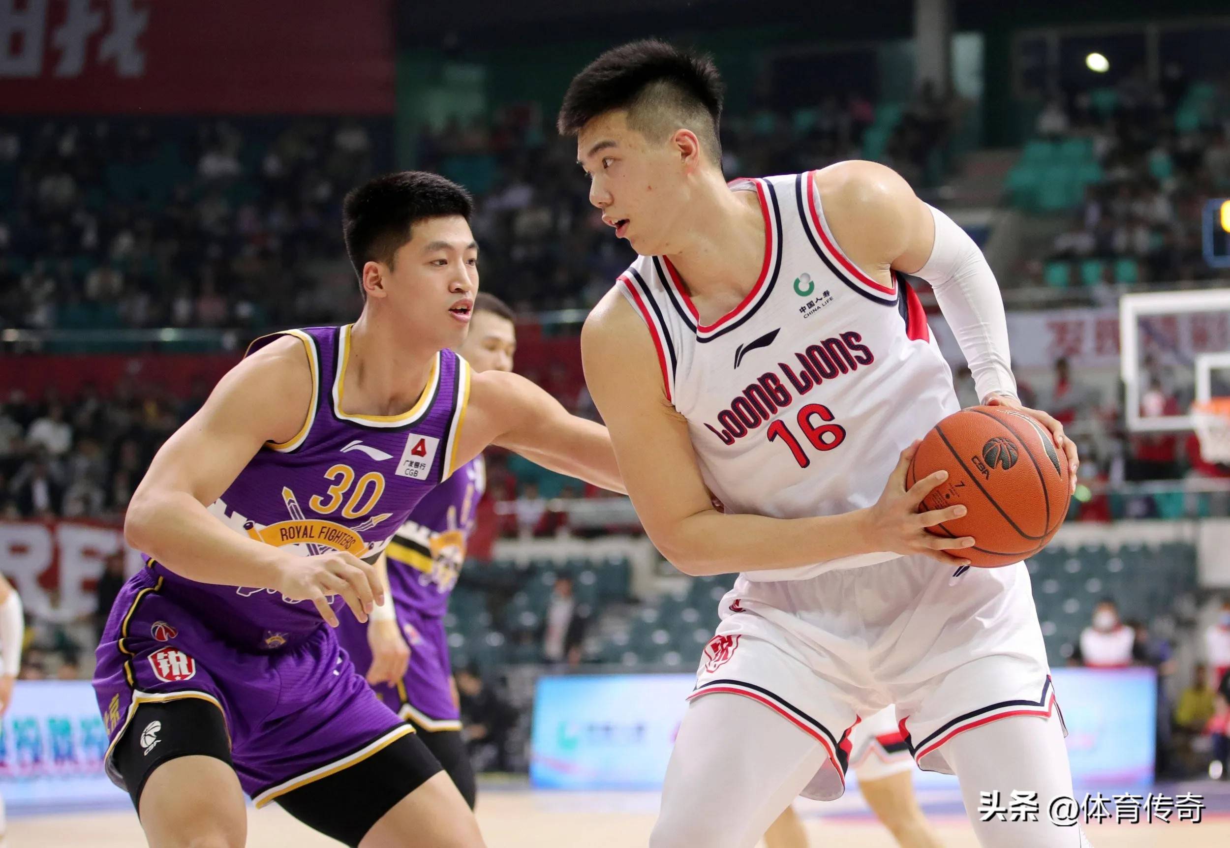 今夜CBA季后赛传出新动向，波尔图伤情更新，管理层表态——赛场秩序良好，资深球员宣示担当的简单介绍